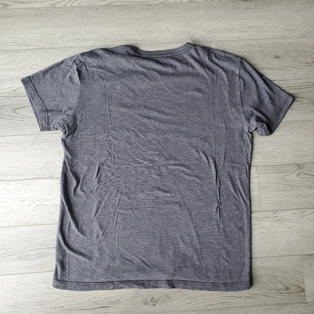 Mens american eagle gray tshirt size large - Picture 4 of 4